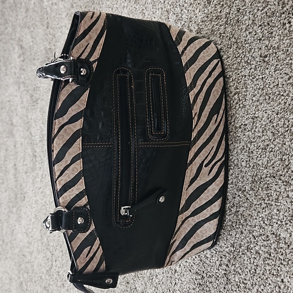 Purse - Picture 2 of 8